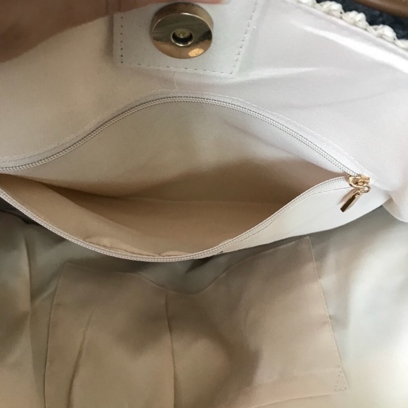 NWT Beach Tote - Picture 3 of 5